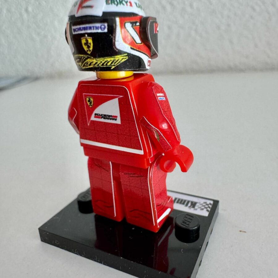 F1 Minifigure Kimi Raikkonen 2014 Ferrari formula 1 grand prix pilota driver minifigure from the More Series store collection.