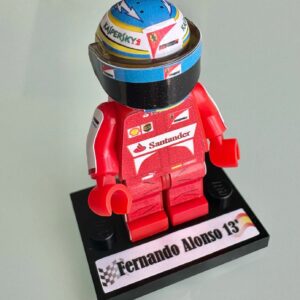 Fernando Alonso 2013 Ferrari F1 formula 1 F1 grand prix pilota figura driver Super suit and super helmet in minifigure from the Lewis Hamilton store collection.