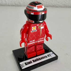 F1 Minifigure Kimi Raikkonen 2007 Ferrari formula 1 grand prix pilota driver minifigure from the More Series store collection.
