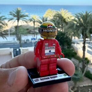 Ayrton Senna Limited Edition super set 4 figure world Champion Mclaren Lotus F1 formula 1 grand prix pilota driver minifigure from the Ayrton Senna store collection.