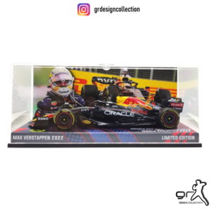 Max Verstappen - Oracle Red Bull Racing RB18 - World Champion 2022 / 1:43 Max Verstappen by grdesigncollection